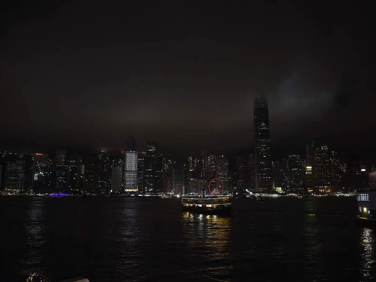 Die verdunkelte Skyline von Hong-Kong © Ahho To / WWF-Hong-Kong